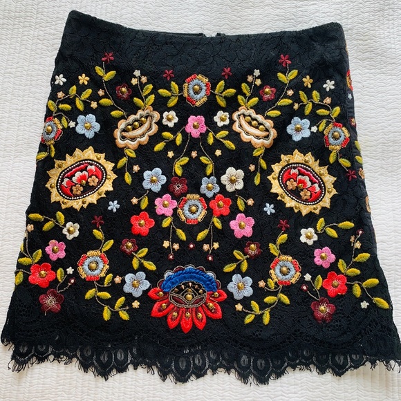 French Connection Dresses & Skirts - French Connection Embroidered Floral Skirt